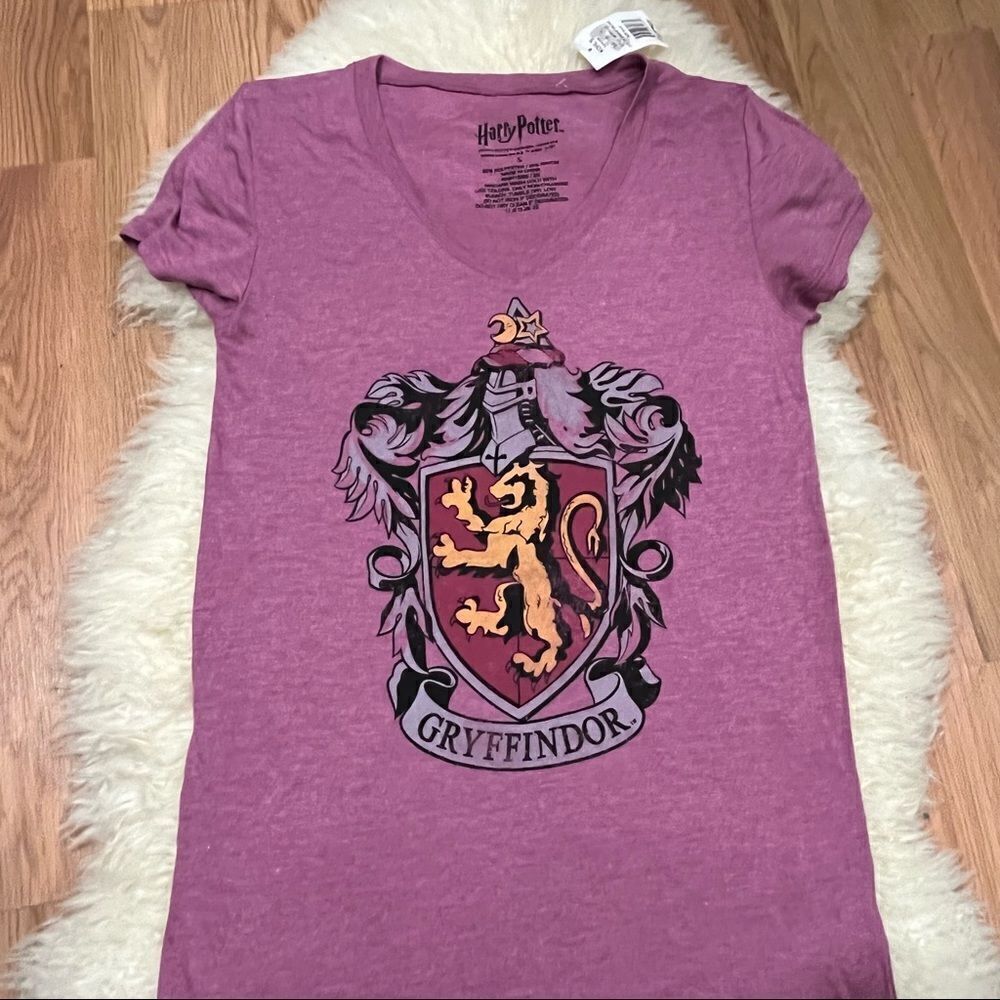Harry Potter Gryffindor Mauve Graphic T-shirt S NWT